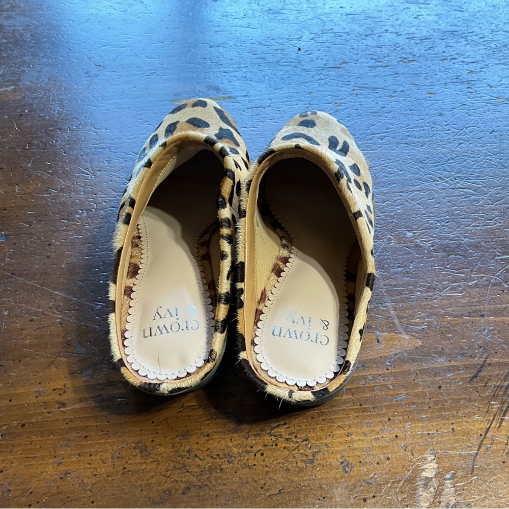 Crown And Ivy Size 7 Leopard Print Slides - image 3